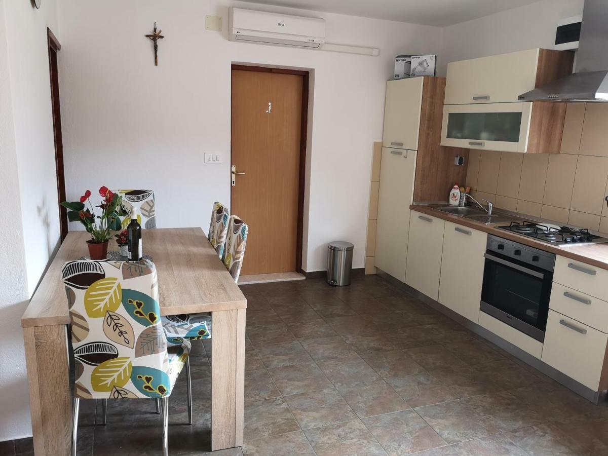 Holiday Home Cvitka Vis Exterior foto